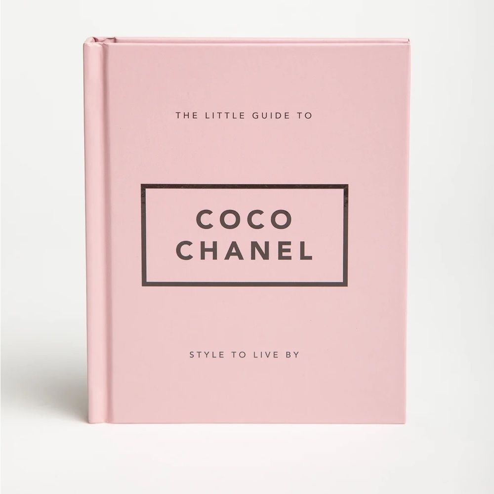 The Little Guide to Coco Chanel: Style to Live by | Chanel Coffee Table Book